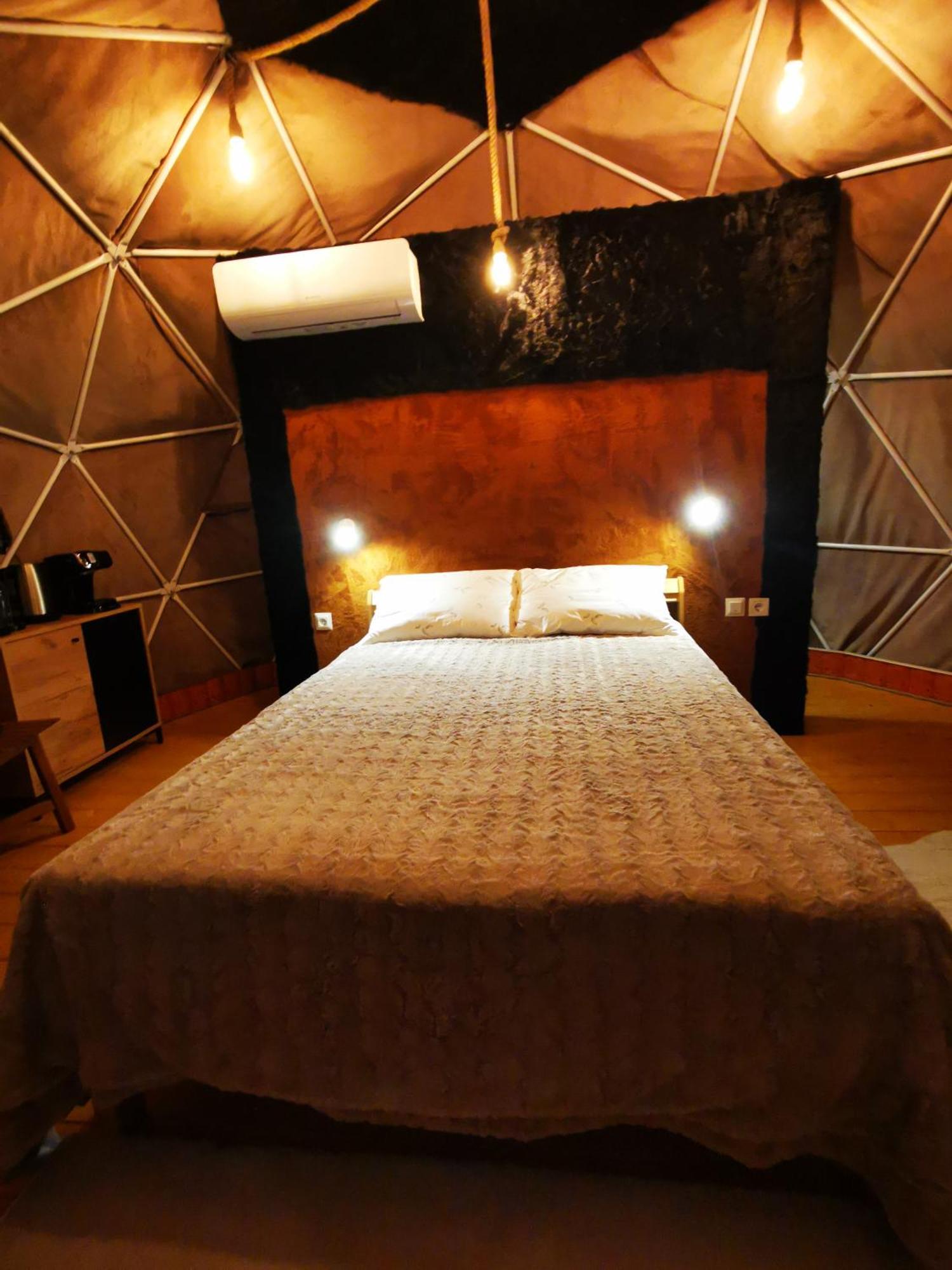 Hotel Glamping Zazen Drumu Carului Exteriér fotografie